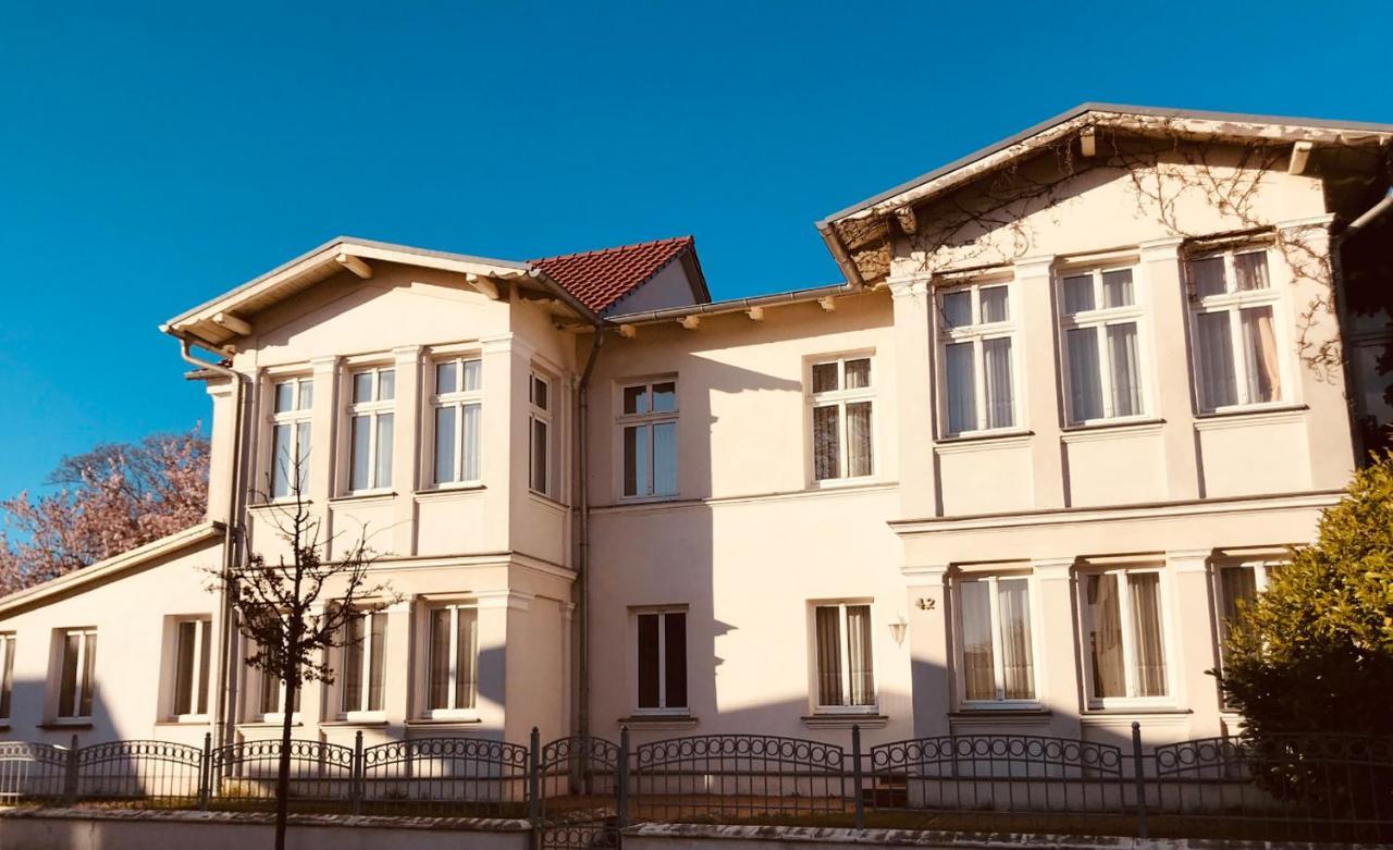 Ferienwohnungen Hennig Heringsdorf  Exterior photo
